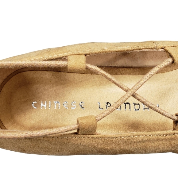 Chinese Laundry | Tan Neutral Vegan Suede Pointed Toe Lace Up Flats Women's 7.5 - Picture 13 of 14